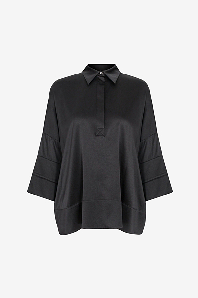 Klassische Bluse aus Seidensatin